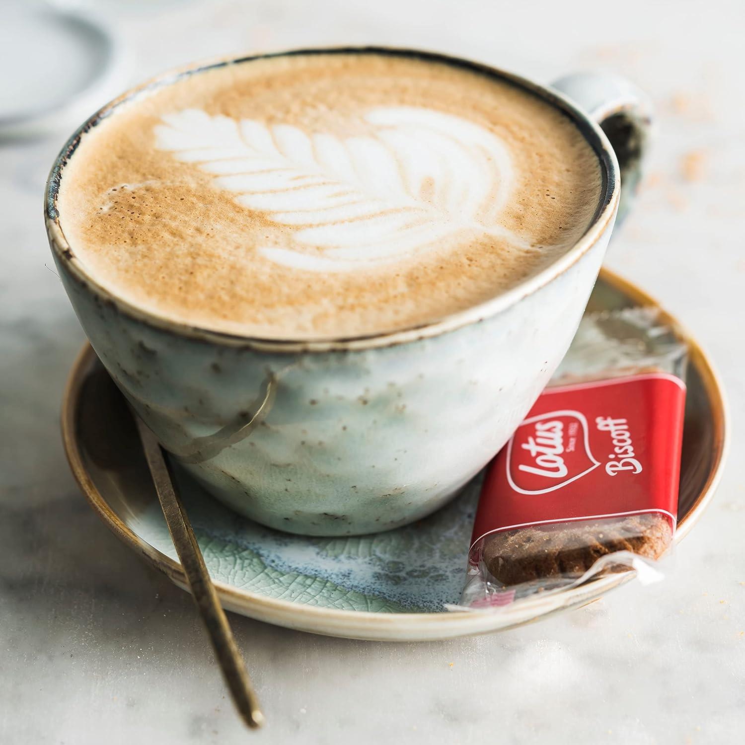 Lotus Bisküvili Latte